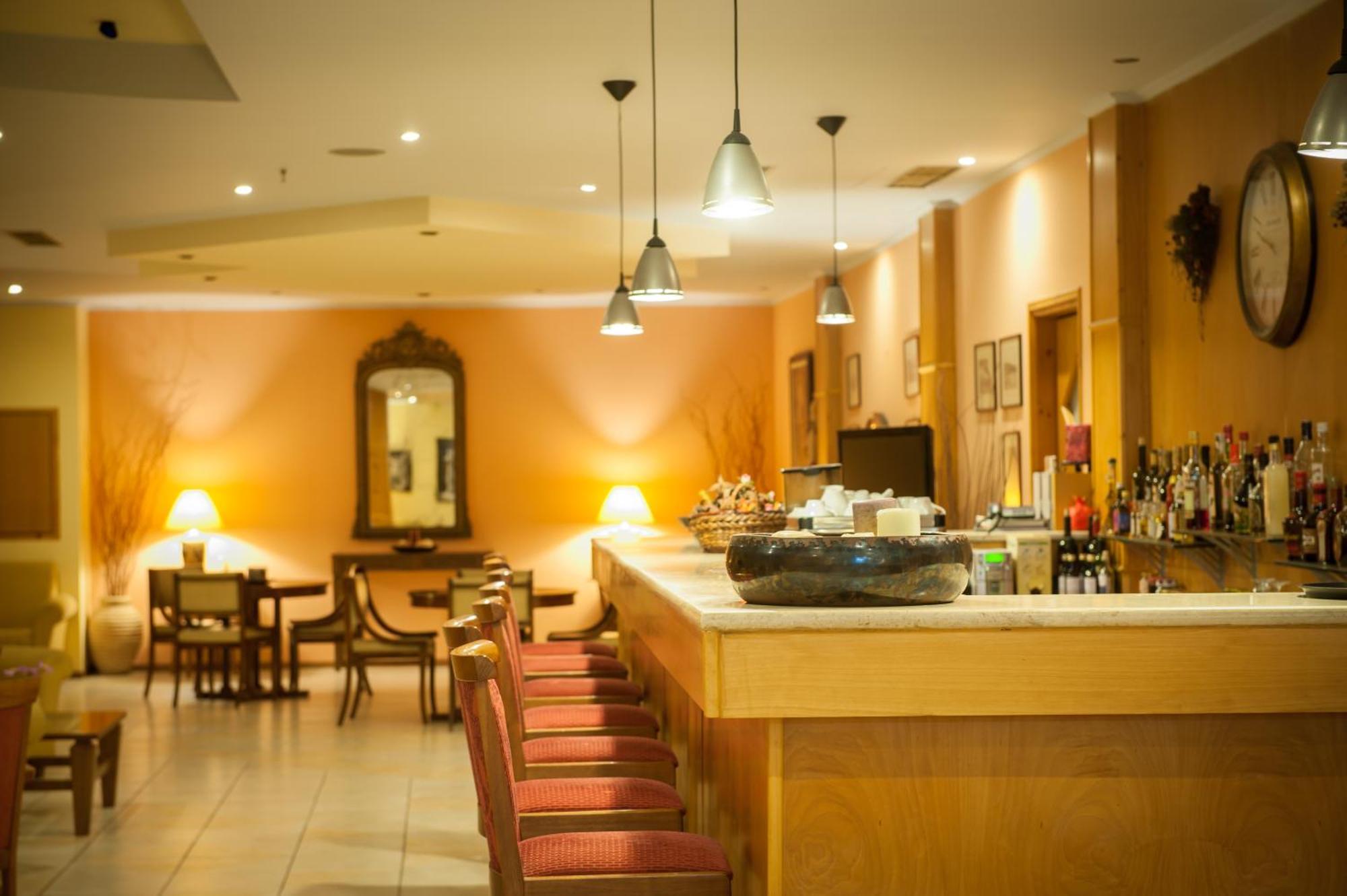 Neda Hotel أولمبيا المظهر الخارجي الصورة