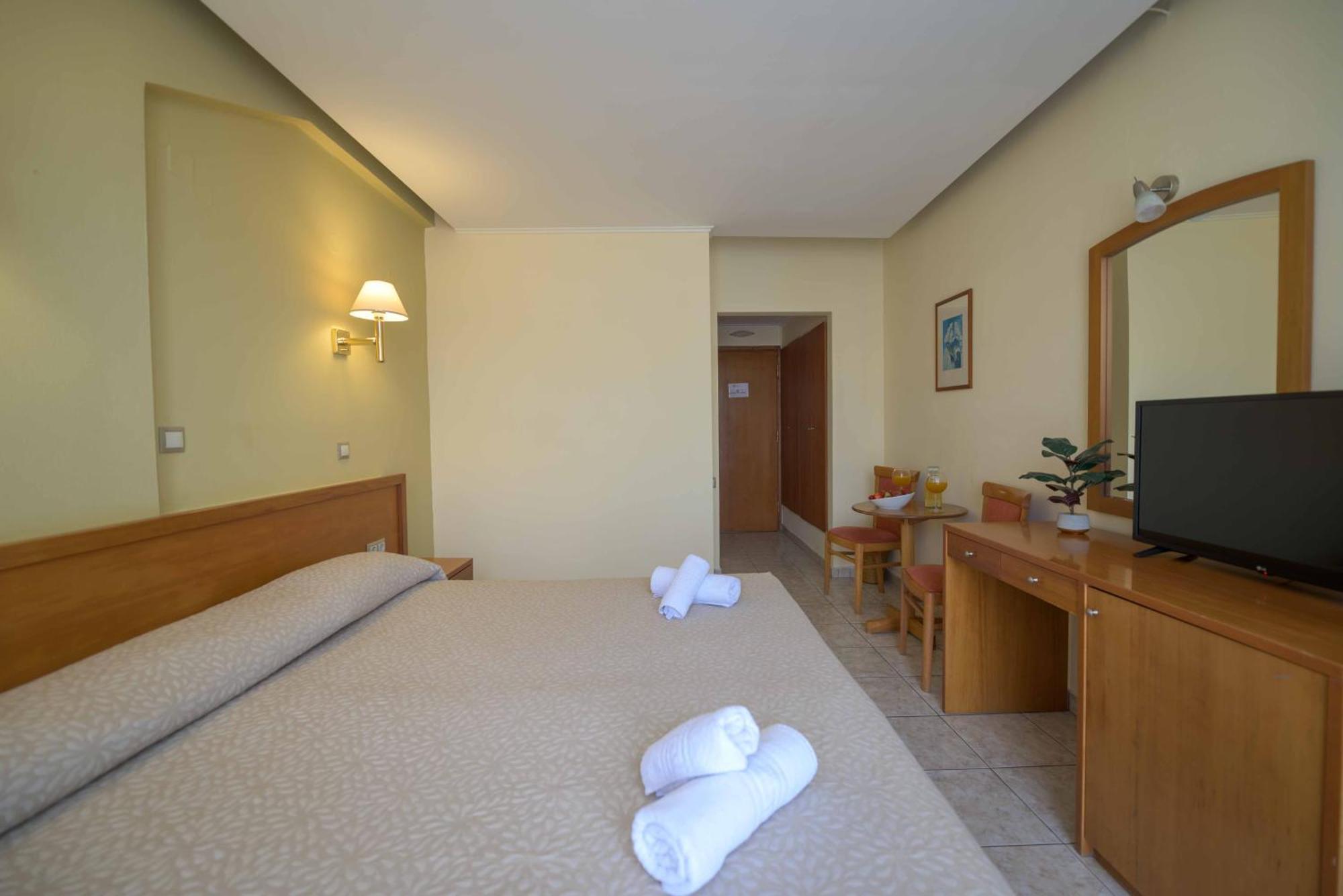 Neda Hotel أولمبيا المظهر الخارجي الصورة