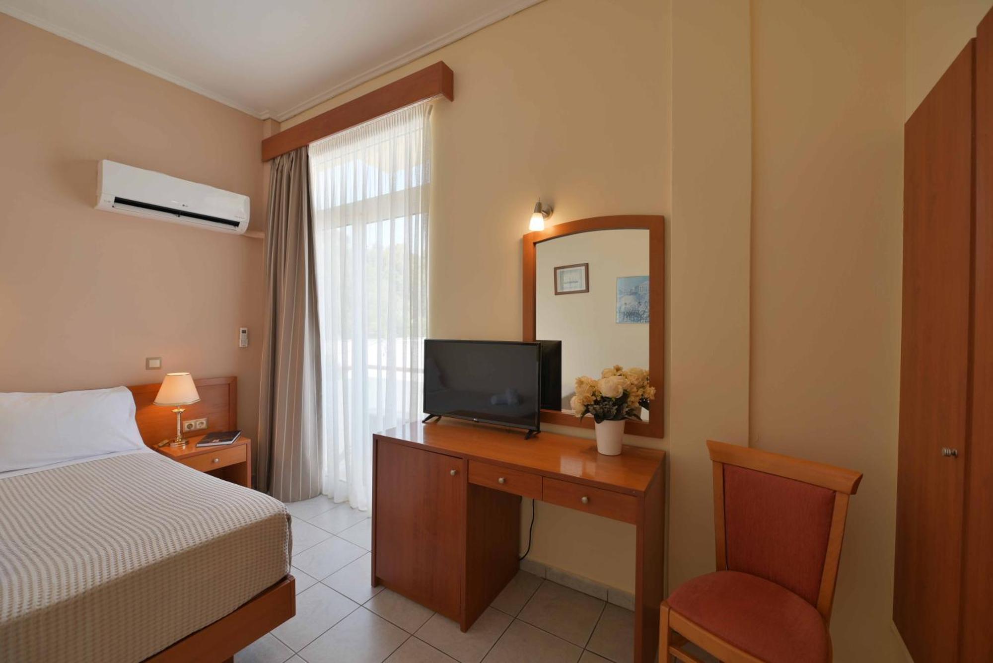 Neda Hotel أولمبيا المظهر الخارجي الصورة