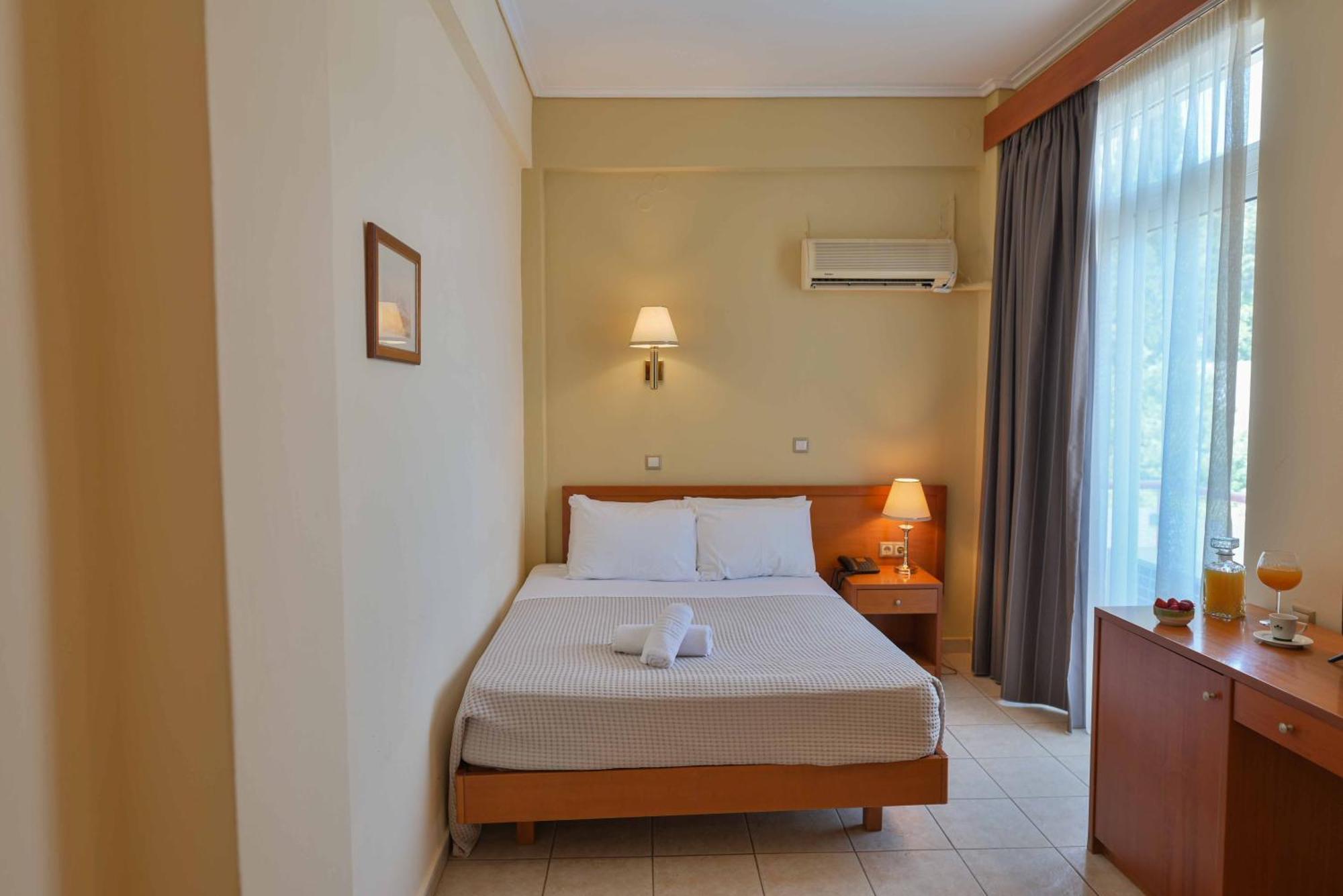 Neda Hotel أولمبيا المظهر الخارجي الصورة