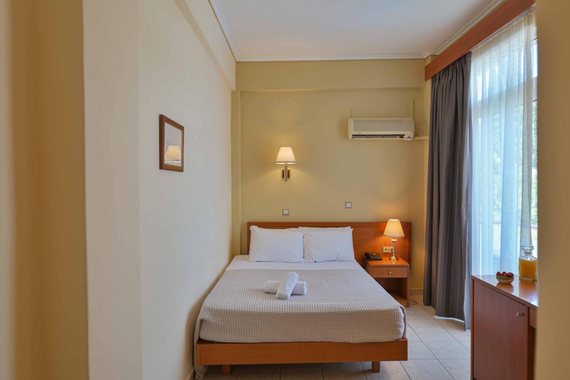 Neda Hotel أولمبيا المظهر الخارجي الصورة