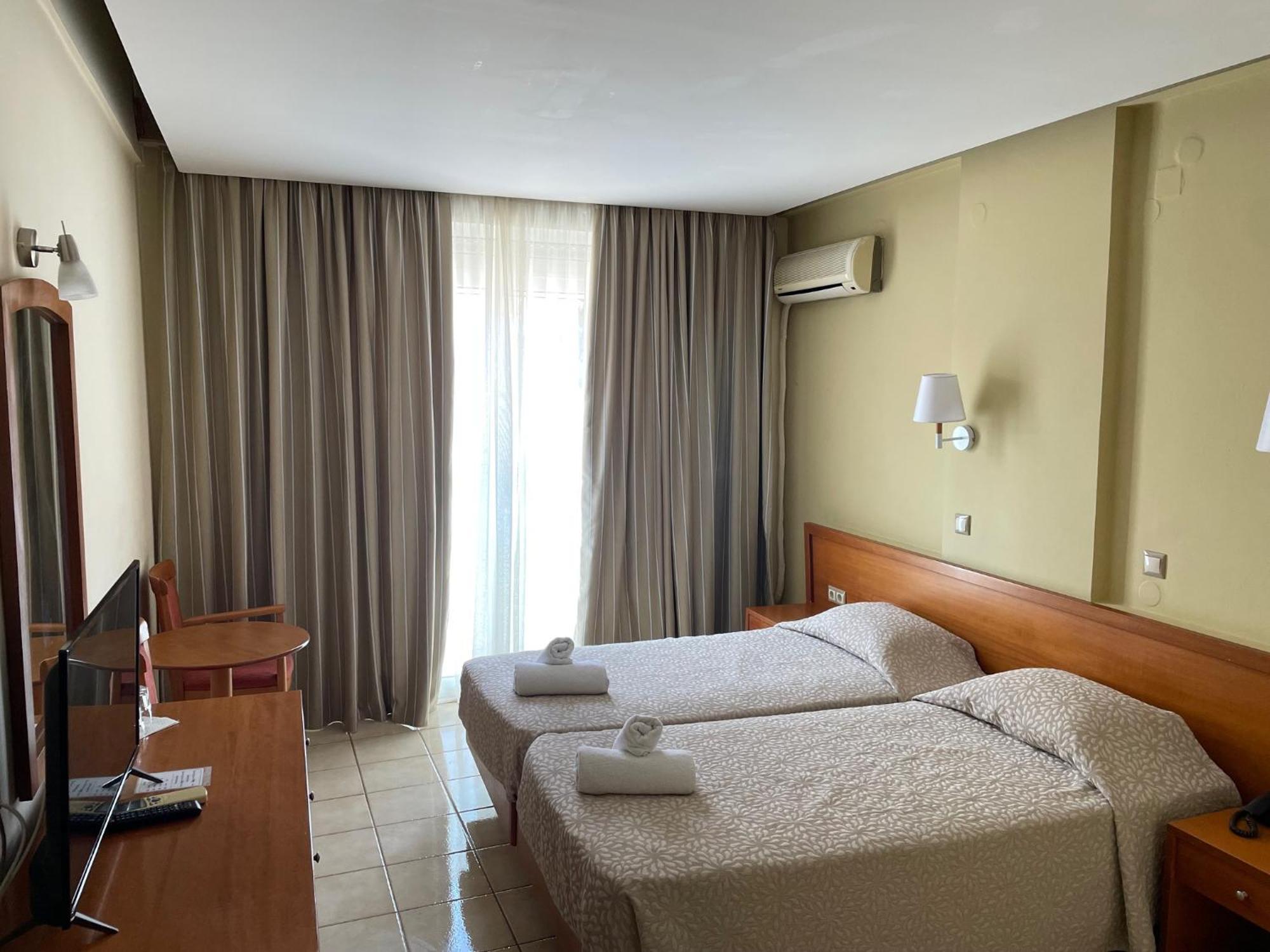 Neda Hotel أولمبيا المظهر الخارجي الصورة