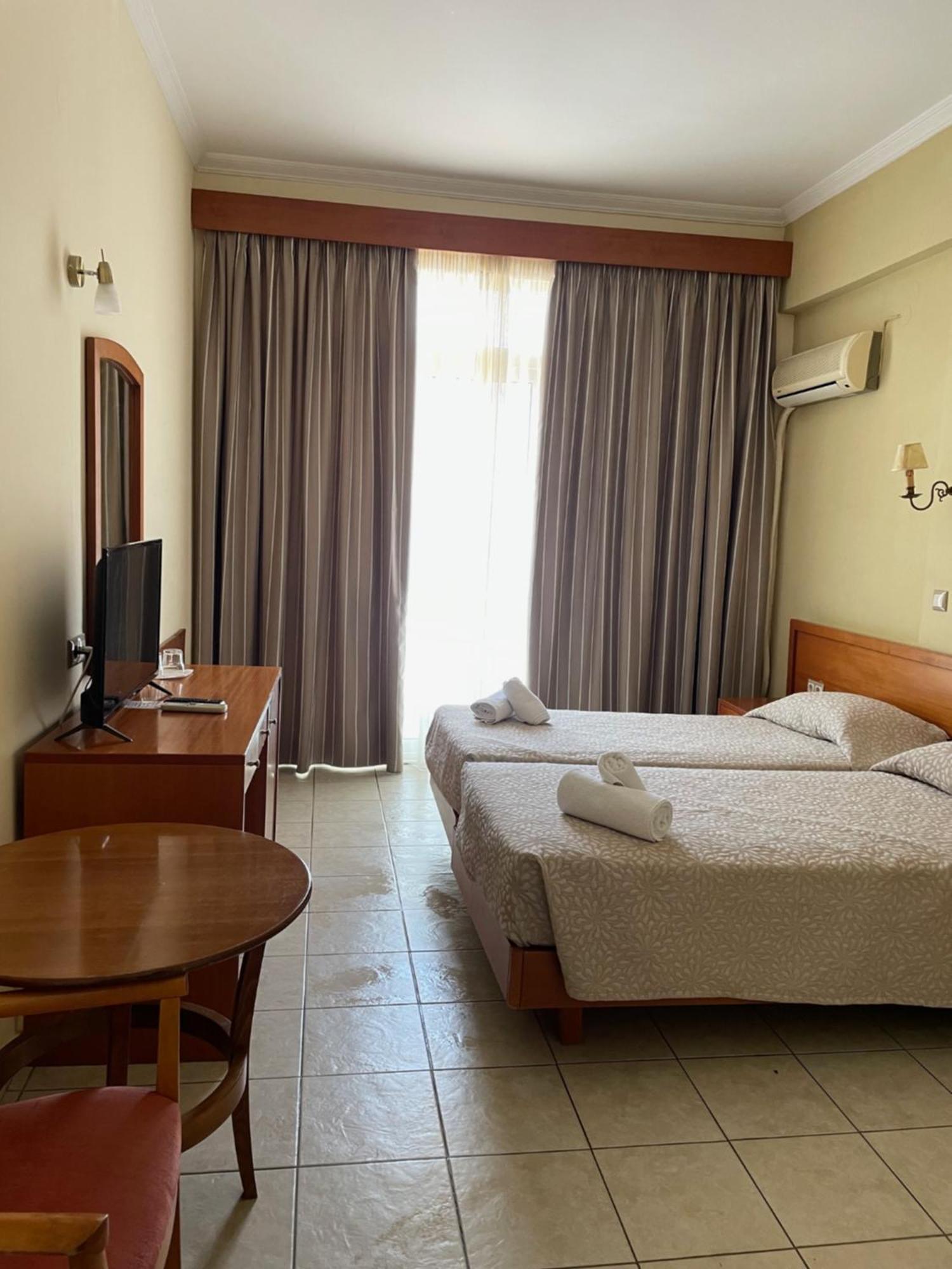 Neda Hotel أولمبيا المظهر الخارجي الصورة